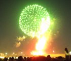 第30回　なにわ淀川花火大会　緑の花火